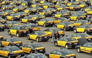 Как компании – агрегаторы такси управляют армией внештатных шоферов